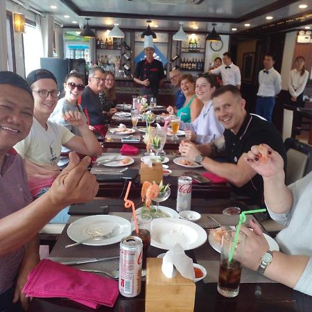 Halong Sapphire Cruise Hotel Nan Giang Екстериор снимка